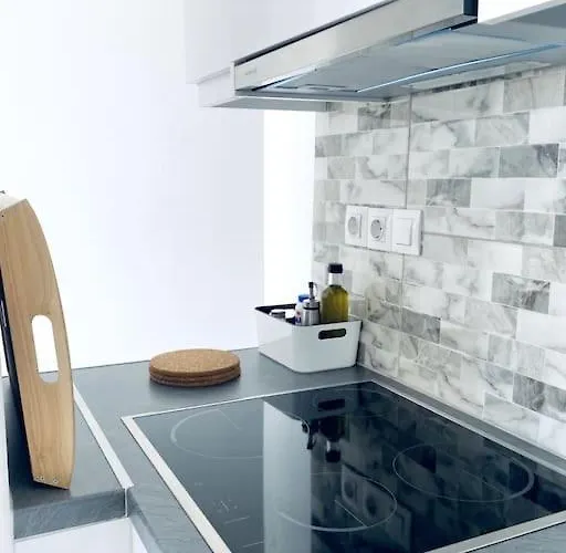 Hh Bay Appartamento Logaras